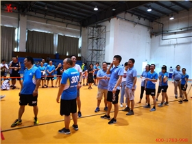 運(yùn)動(dòng)衫廠家-蘇州圣巧依