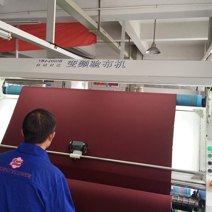 圣巧依生產(chǎn)車(chē)間（一）