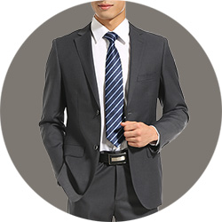 圣巧依職業(yè)裝定制，量體服務(wù)貼心，穿著很合身