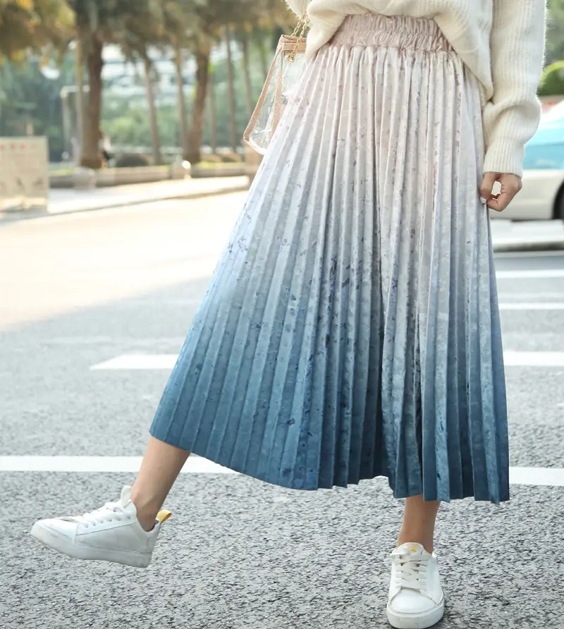 長(zhǎng)褶裙